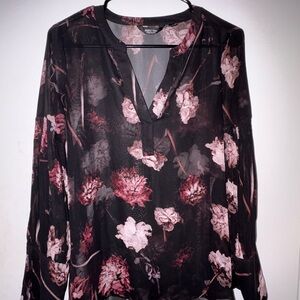 Simply Vera Vera Wang Dark Floral Blouse